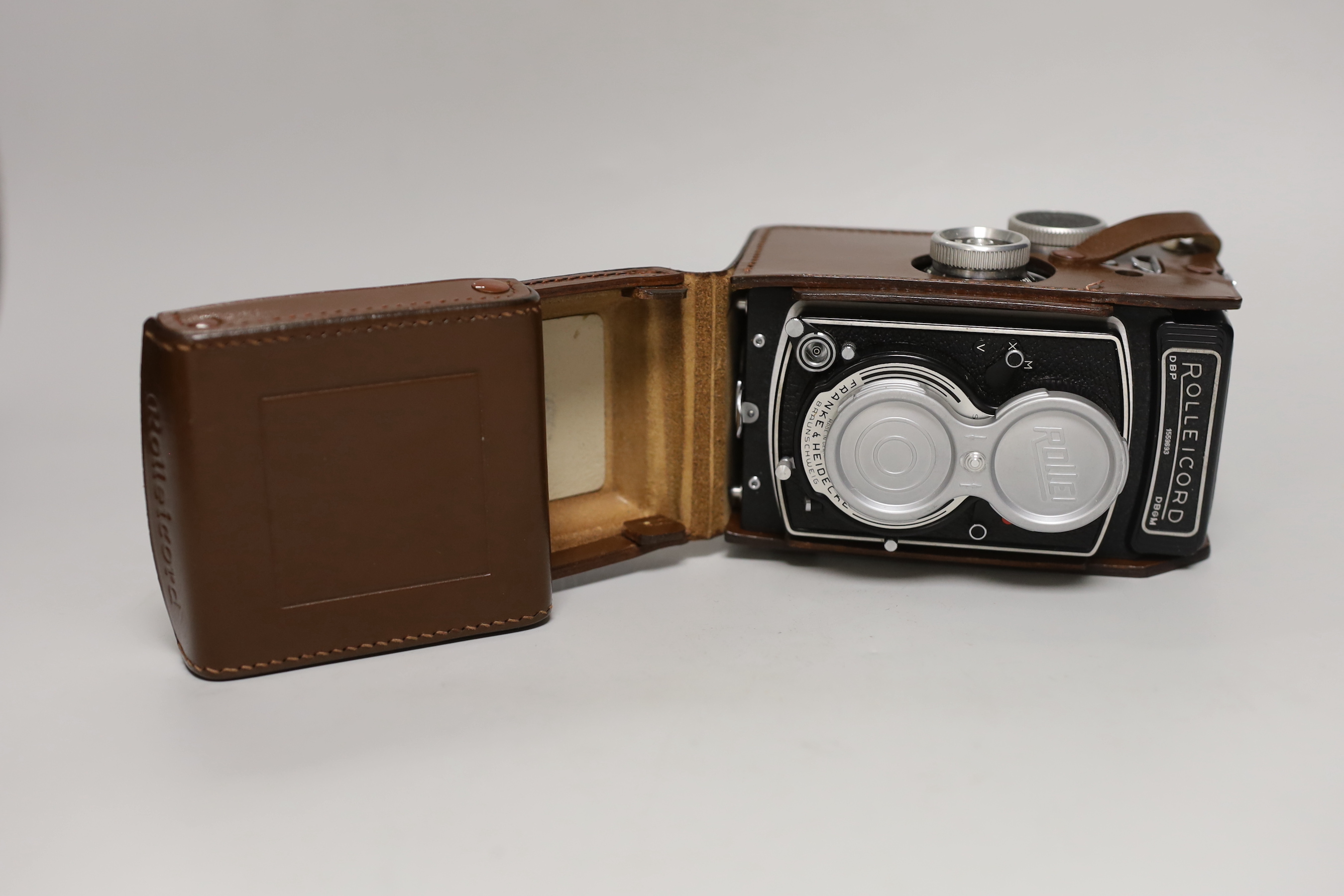 A boxed Rolleicord V series camera with paperwork and original receipt.